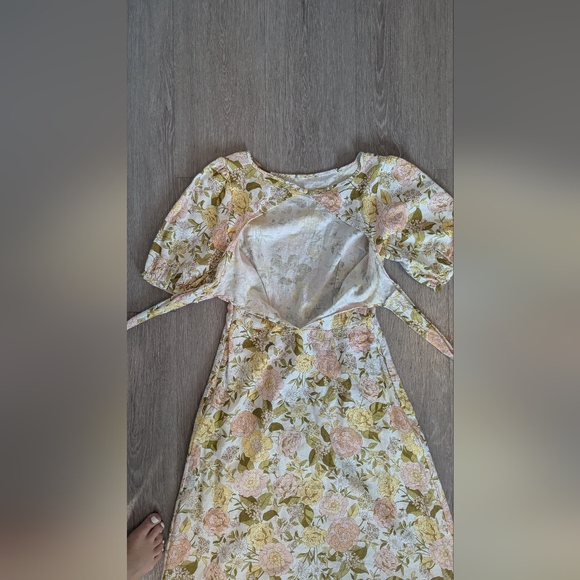 Who What Wear Floral Print Open Back Shirt Sleeve Midi Dress Size Small EUC! - Picture 5 of 9